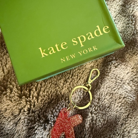KATE SPADE KEYCHAIN CHRISTMAS - Picture 5 of 6